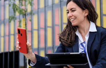 Impact environnemental du numérique : la Gen Z plus inquiète que ses aînés